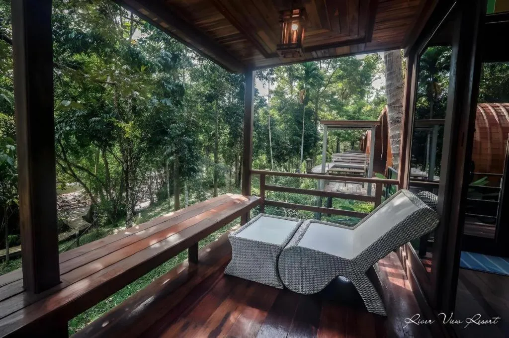 River View Resort At Chaewlan