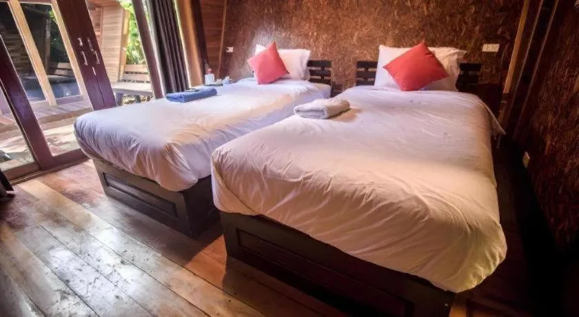 Bed in River View Resort At Chaewlan