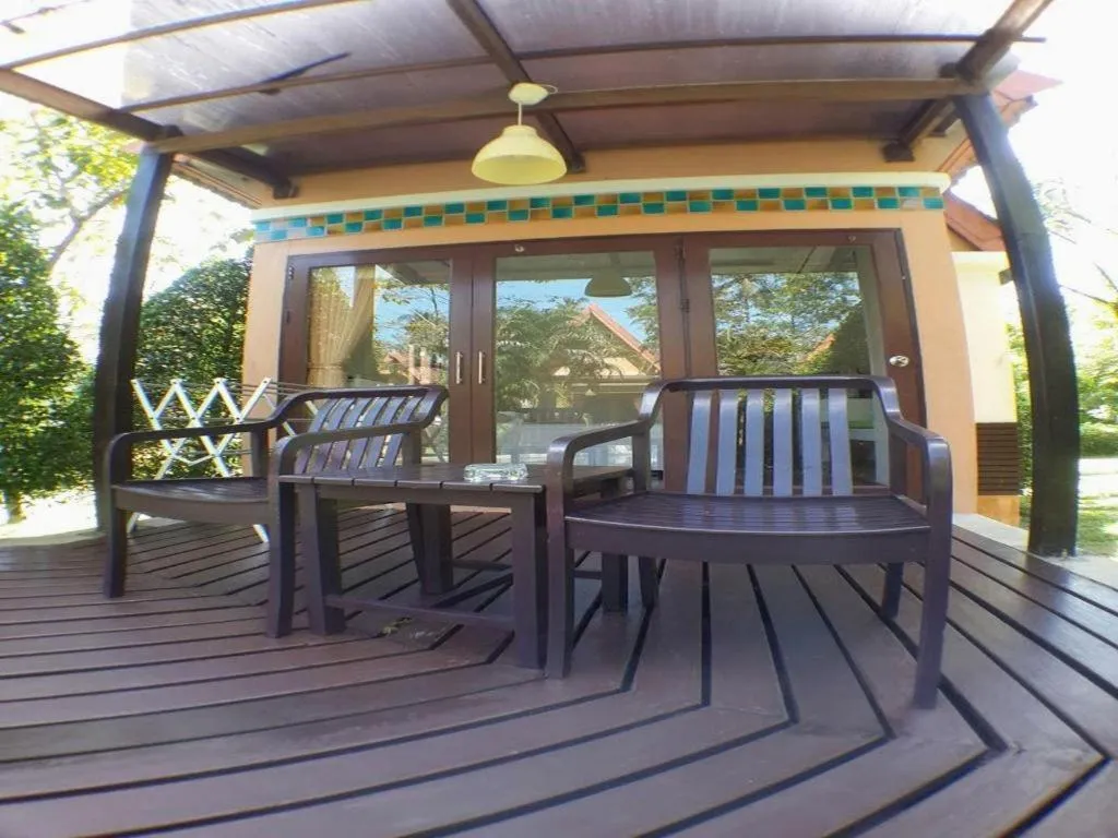 Ko Kut Ao Phrao Beach Resort