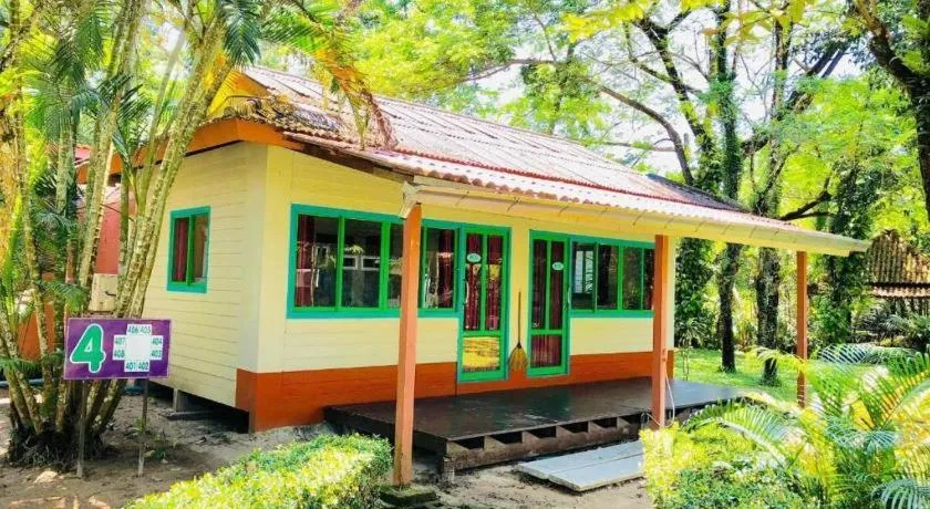 Ko Kut Ao Phrao Beach Resort