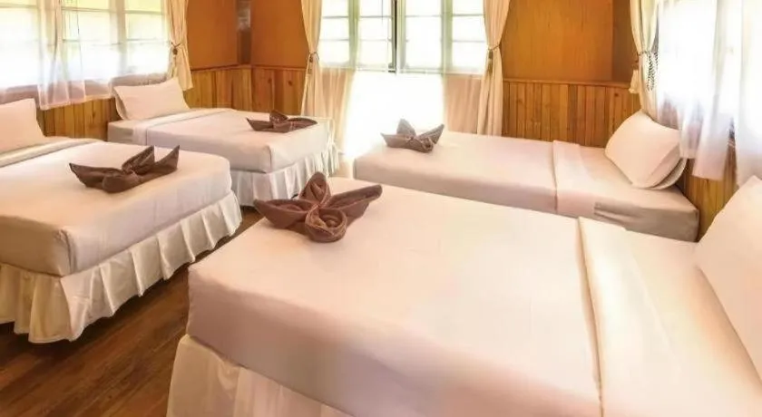 Bed in Ko Kut Ao Phrao Beach Resort