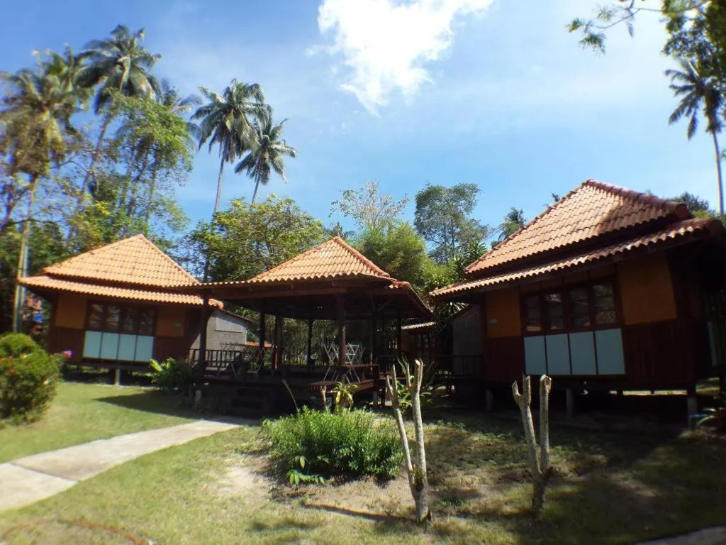 Ko Kut Ao Phrao Beach Resort