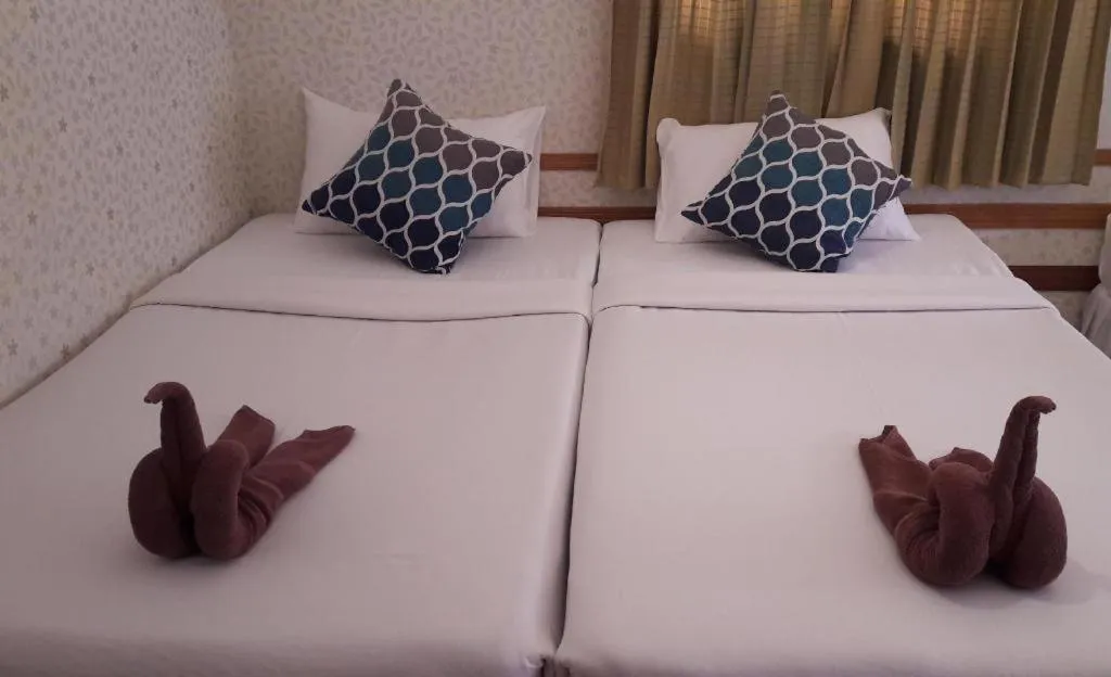 Bed in Ko Kut Ao Phrao Beach Resort