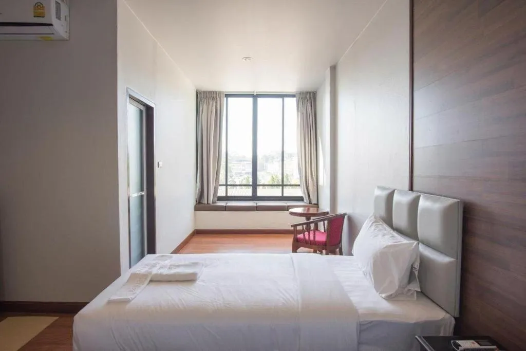 Bed in CHANTHABURI CENTER