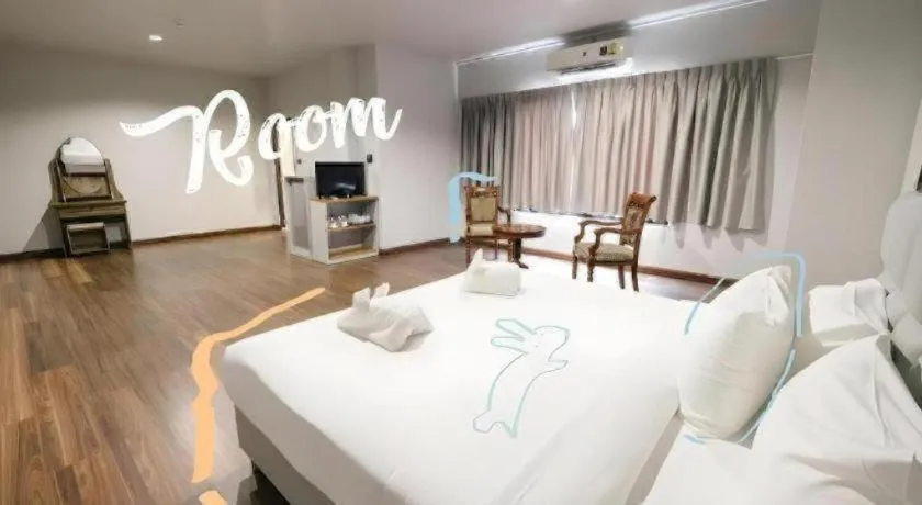 Bed in CHANTHABURI CENTER