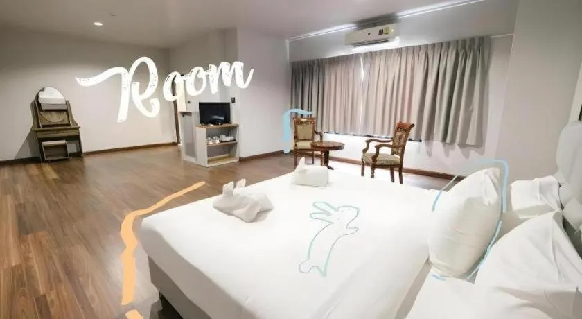 Bed in CHANTHABURI CENTER