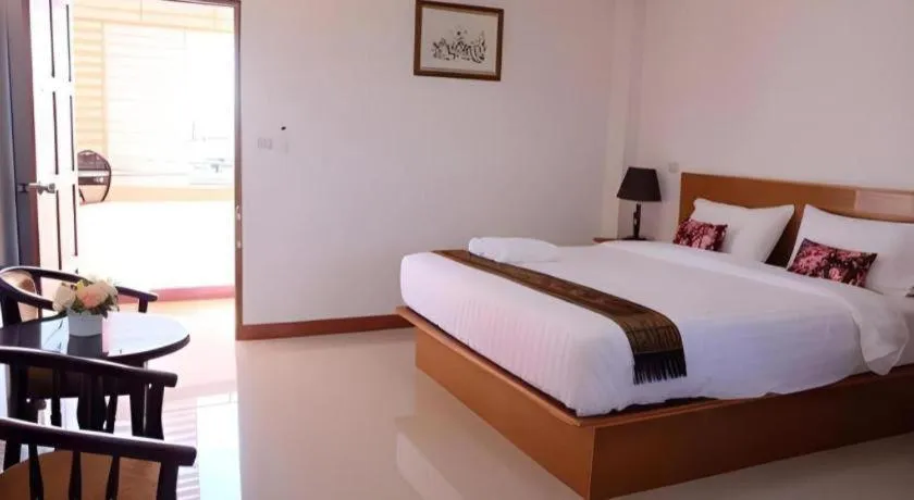 Bed in Thatphanom View Hotel Nakhon