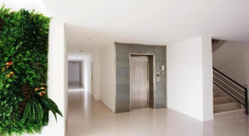 B2 Korat Boutique and Budget Hotel