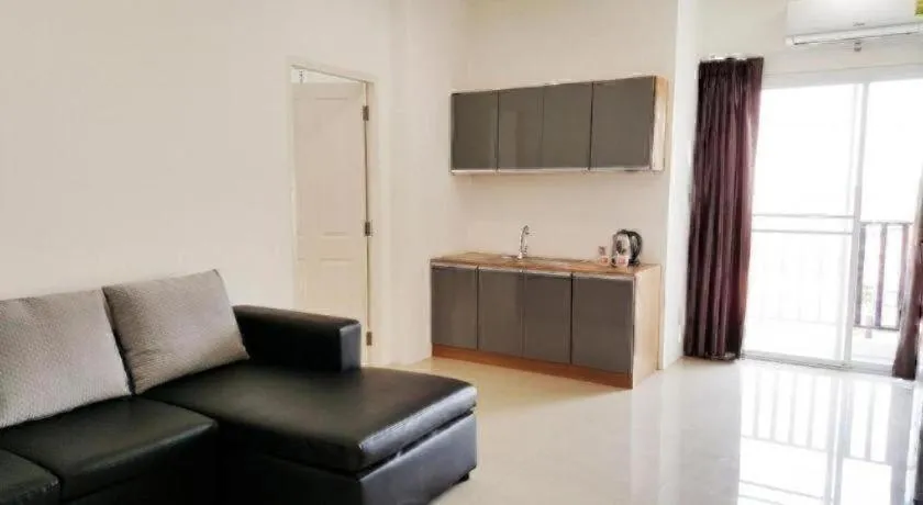 B2 Korat Boutique and Budget Hotel