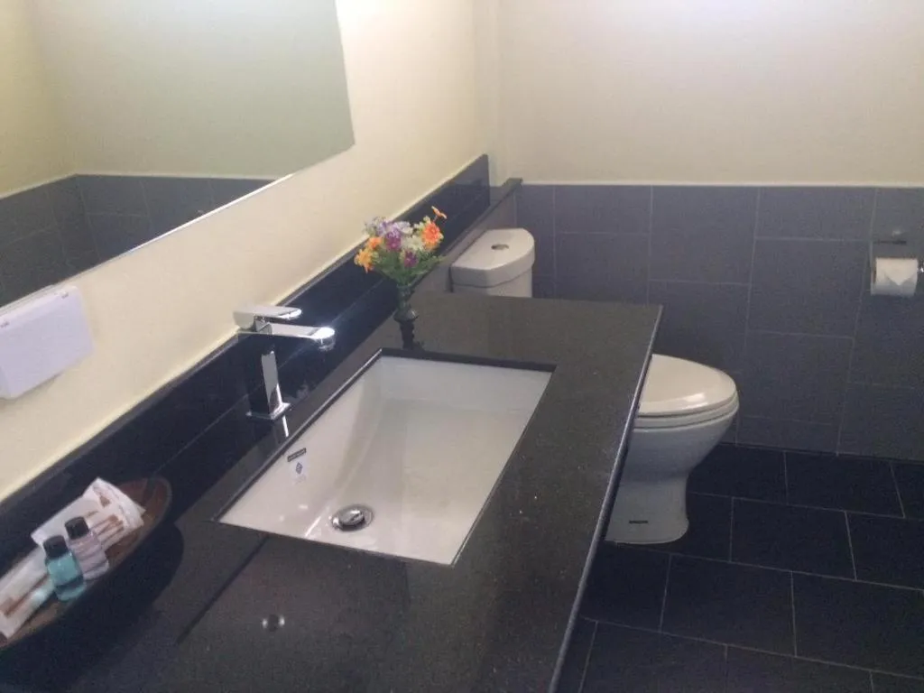 Tipparika Riverview Hotel