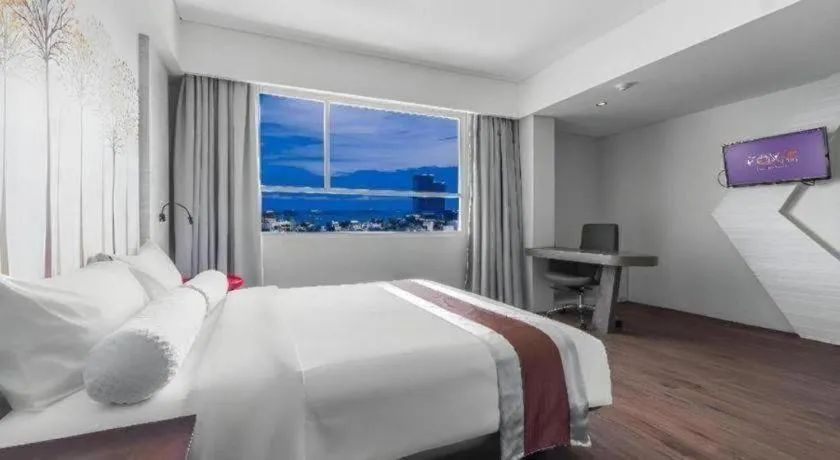 Bed in Royal Bay Hotel Makassar