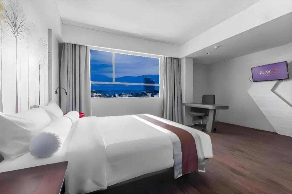 Royal Bay Hotel Makassar