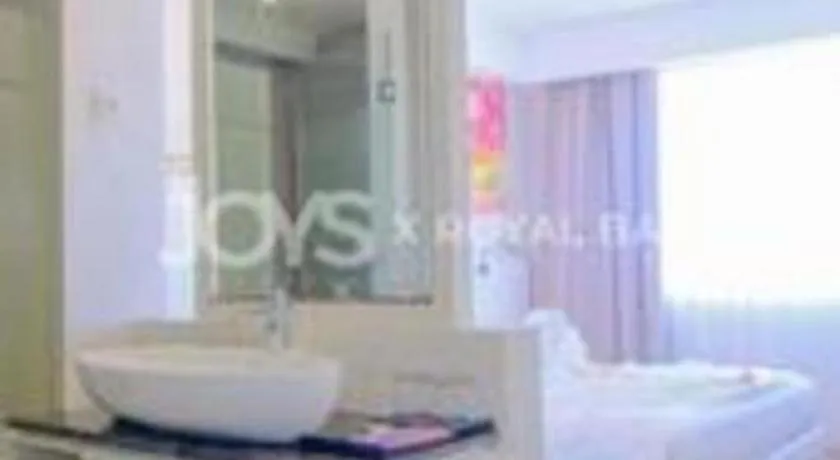 Royal Bay Hotel Makassar