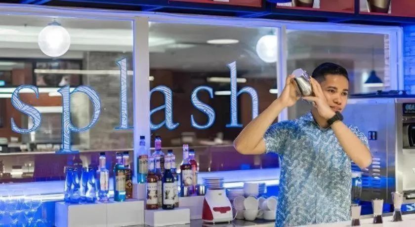 Royal Bay Hotel Makassar