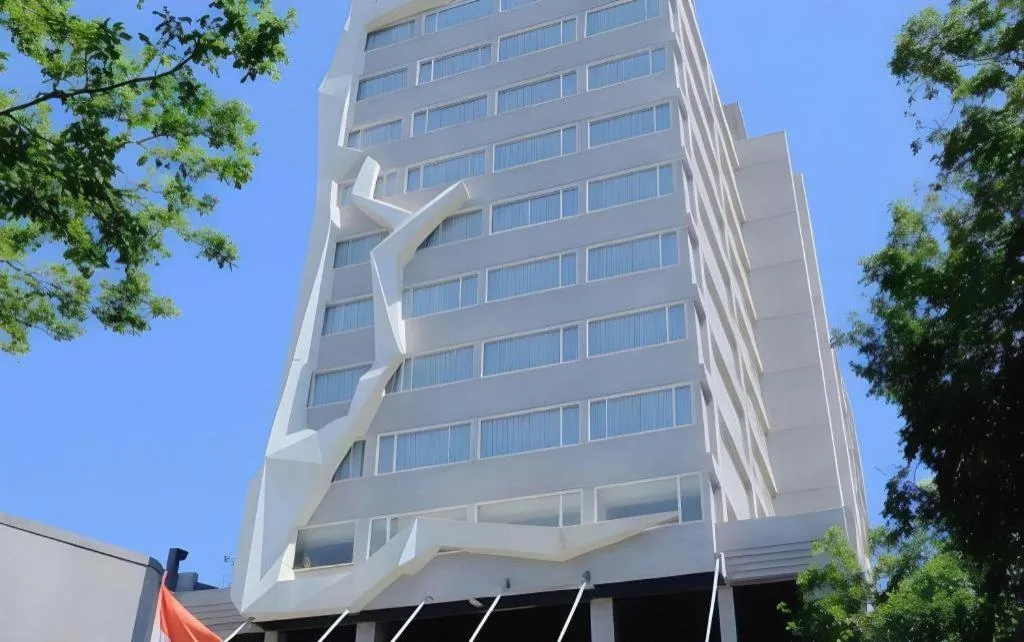 Royal Bay Hotel Makassar