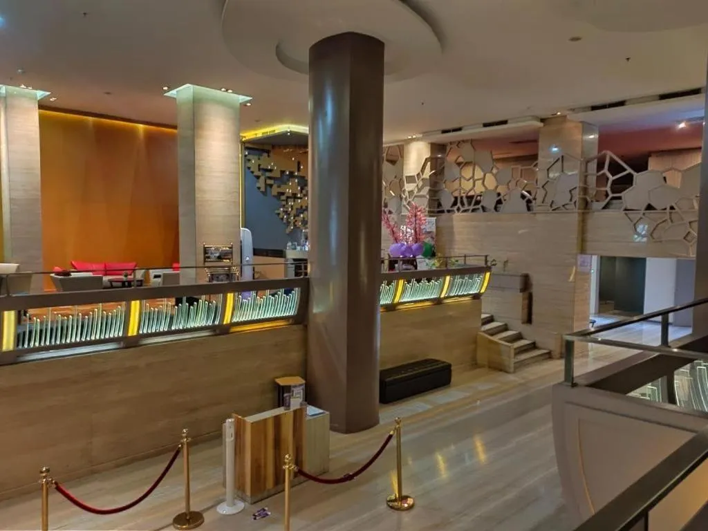 Royal Bay Hotel Makassar