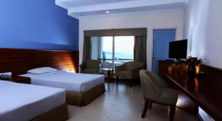 Bed in Hotel Niagara Parapat