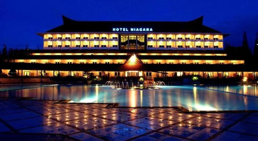 Hotel Niagara Parapat