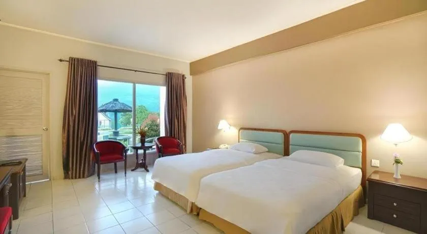 Bed in Hotel Niagara Parapat