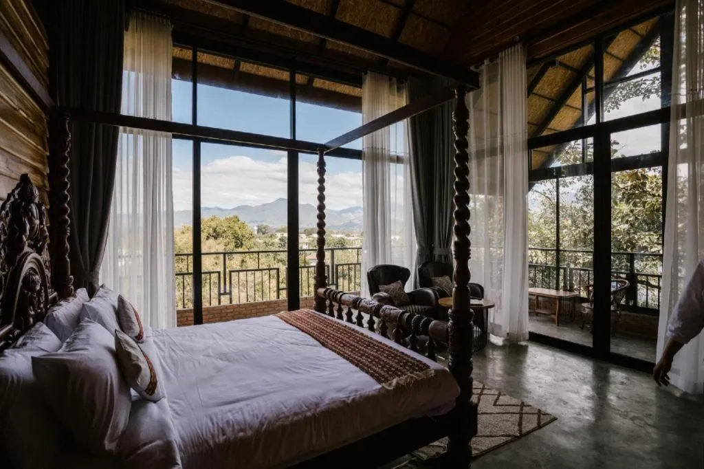 Bed in Cocoa Valley Resort