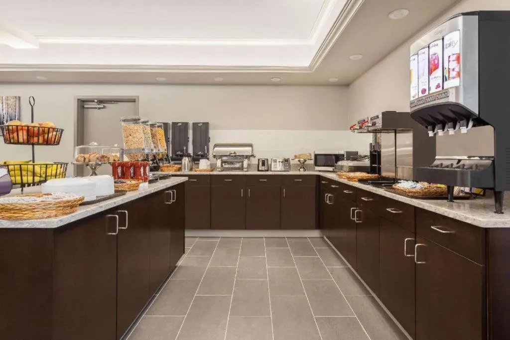 Ramada by Wyndham Grassland