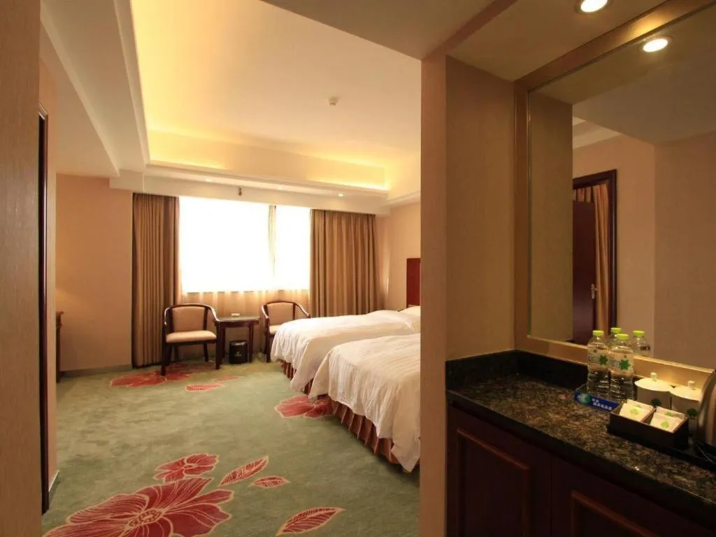 Bed in Gui Feng Hotel