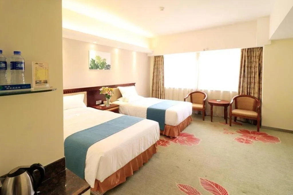 Bed in Gui Feng Hotel