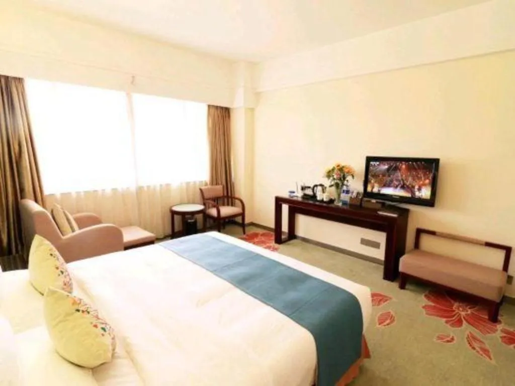 Bed in Gui Feng Hotel