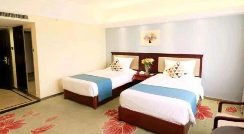 Bed in Gui Feng Hotel