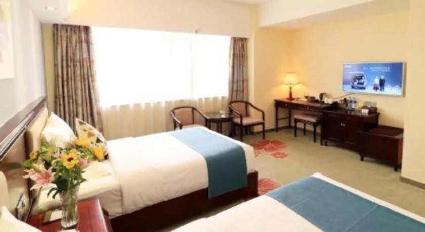 Bed in Gui Feng Hotel