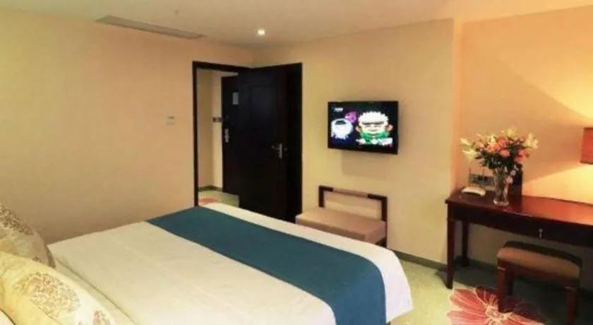 Bed in Gui Feng Hotel