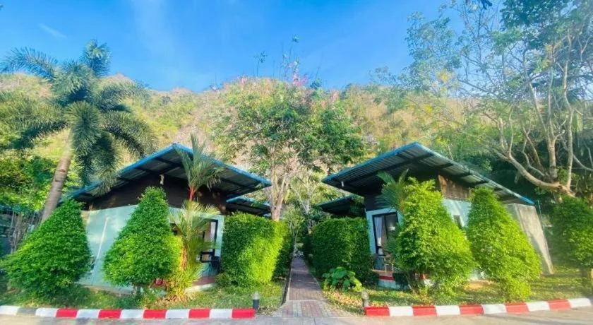 Phuphayot Resort