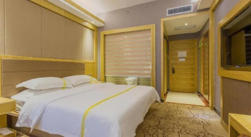 Bed in Mao Hua hotel