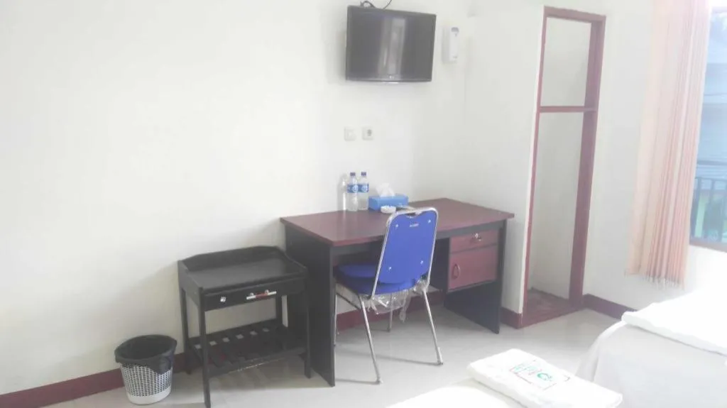 Bed in Avicenna Hotel