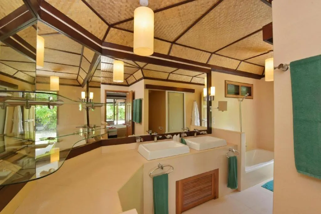 Angaga Island Resort and Spa