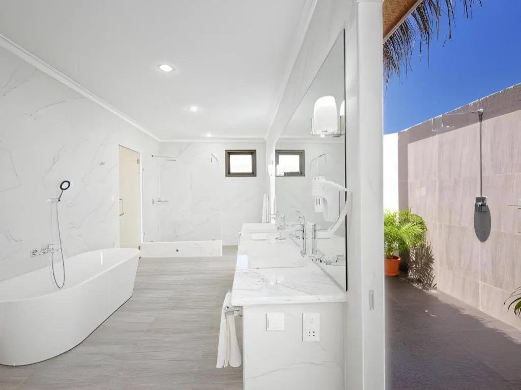 Angaga Island Resort and Spa