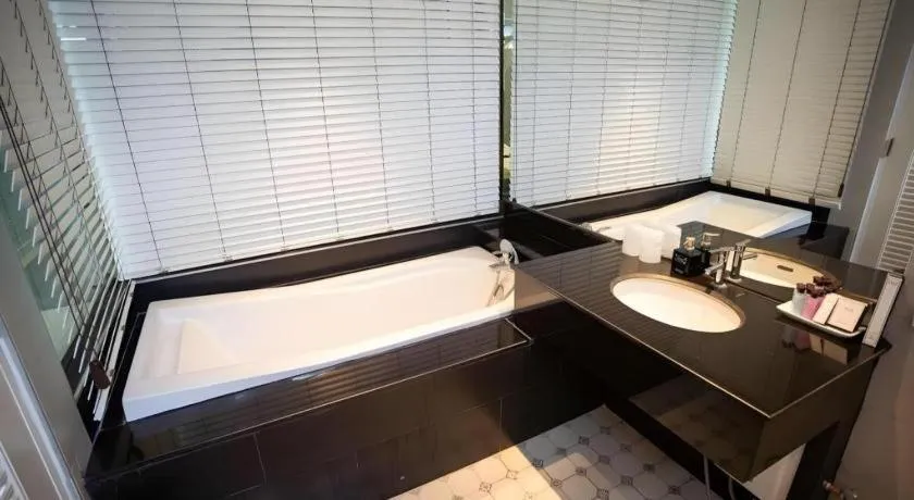 Bed in Verona Boutique Hotel - The Verona Co., Ltd