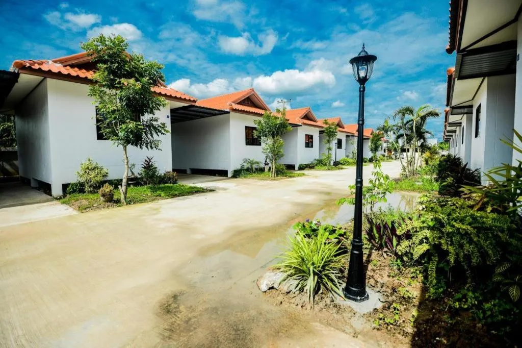 Nangrong garden home