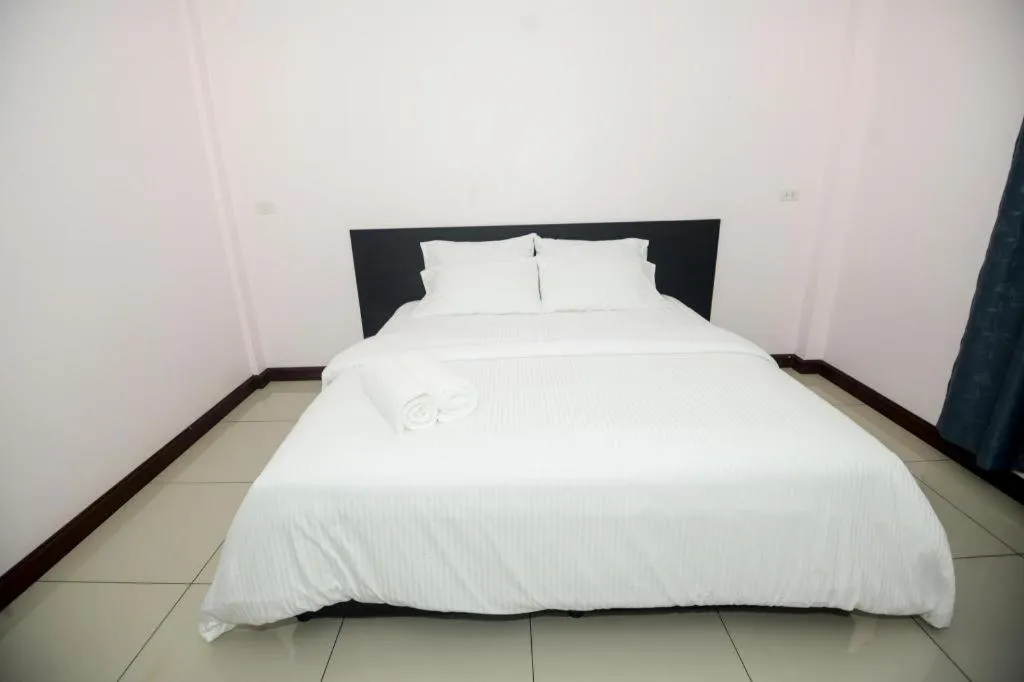 Bed in Nangrong garden home