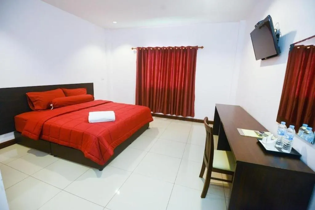 Bed in Nangrong garden home