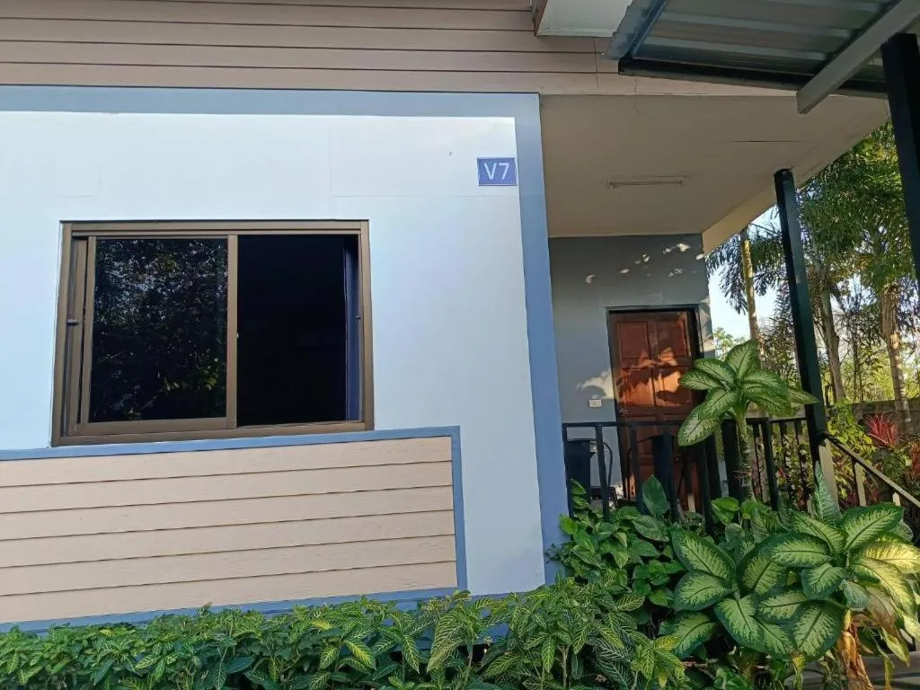 Nangrong garden home