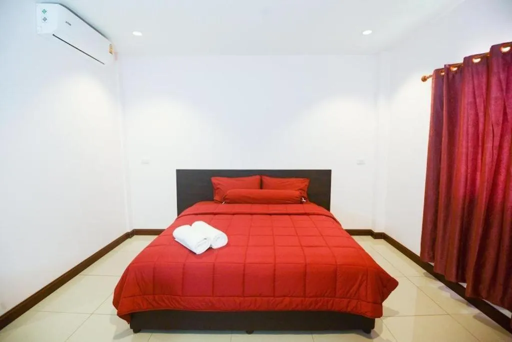 Bed in Nangrong garden home