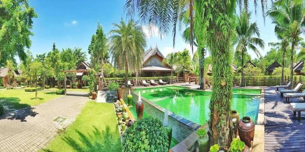 Baan Baitan Resort