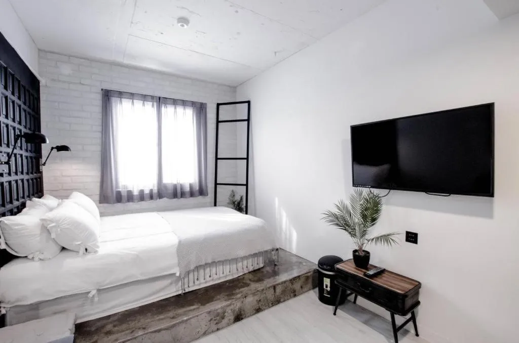 Bed in Mmmio II Design Residence Myeongdong