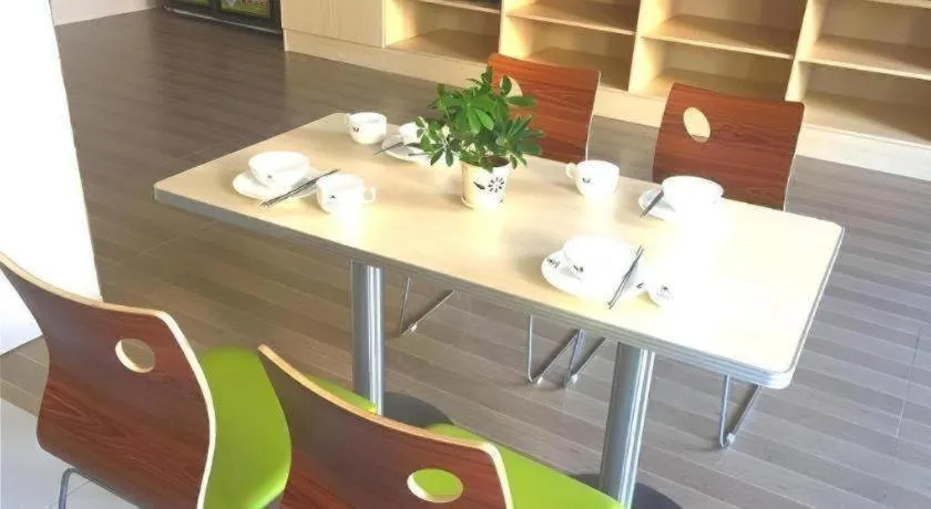 GreenTree Inn Anqing Wangjiang County Lantian Road Yiheyuan Express Hotel