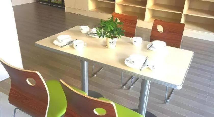 GreenTree Inn Anqing Wangjiang County Lantian Road Yiheyuan Express Hotel