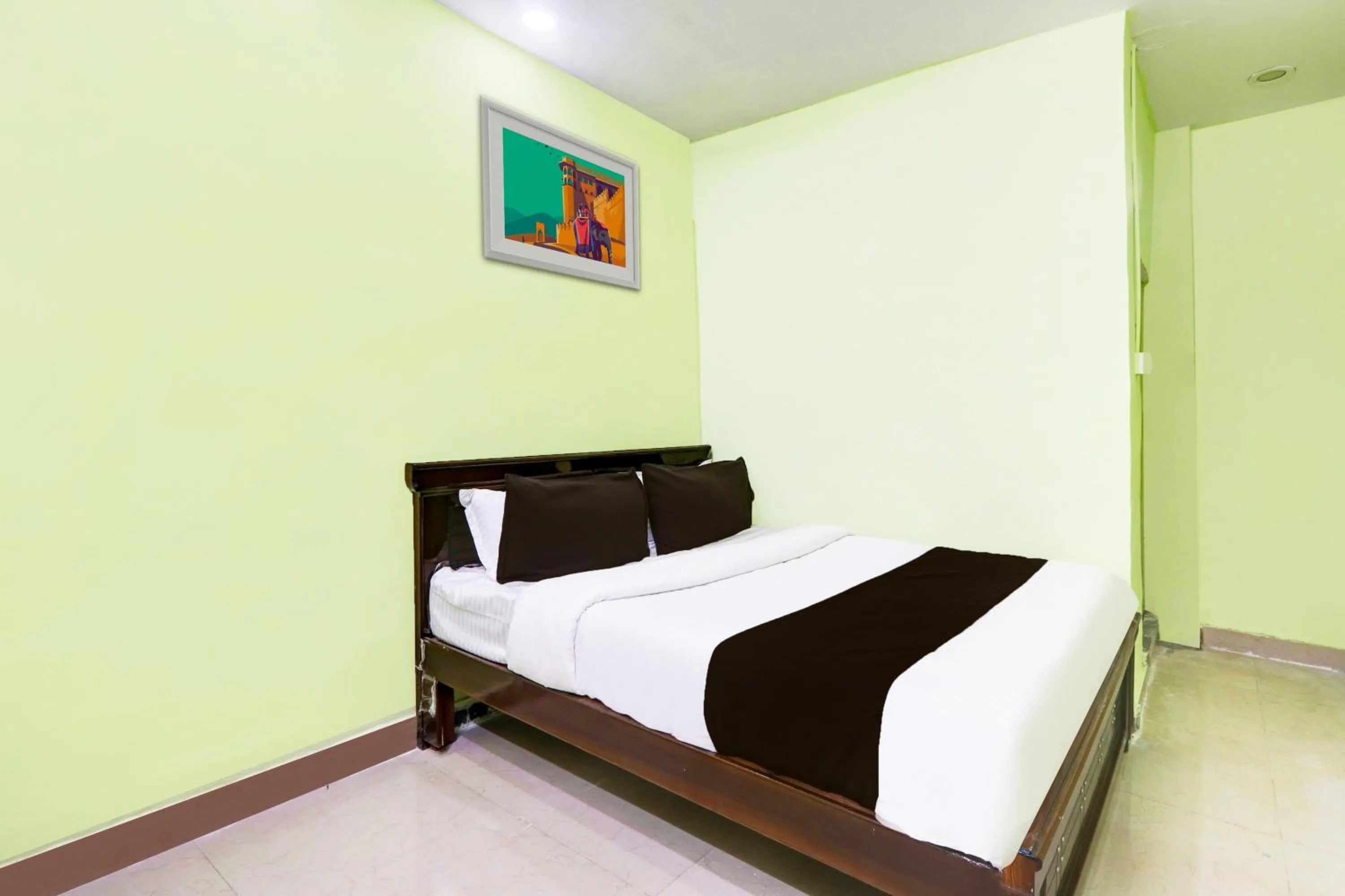 Bedroom, Bed in Hotel O PLAZA HOTEL