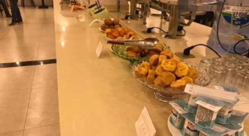 GreenTree Alliance Yichun Fengcheng Jianyi Avenue Hotel