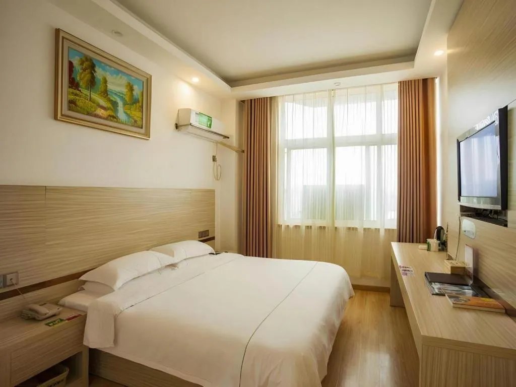 Bed in GreenTree Alliance Yichun Fengcheng Jianyi Avenue Hotel