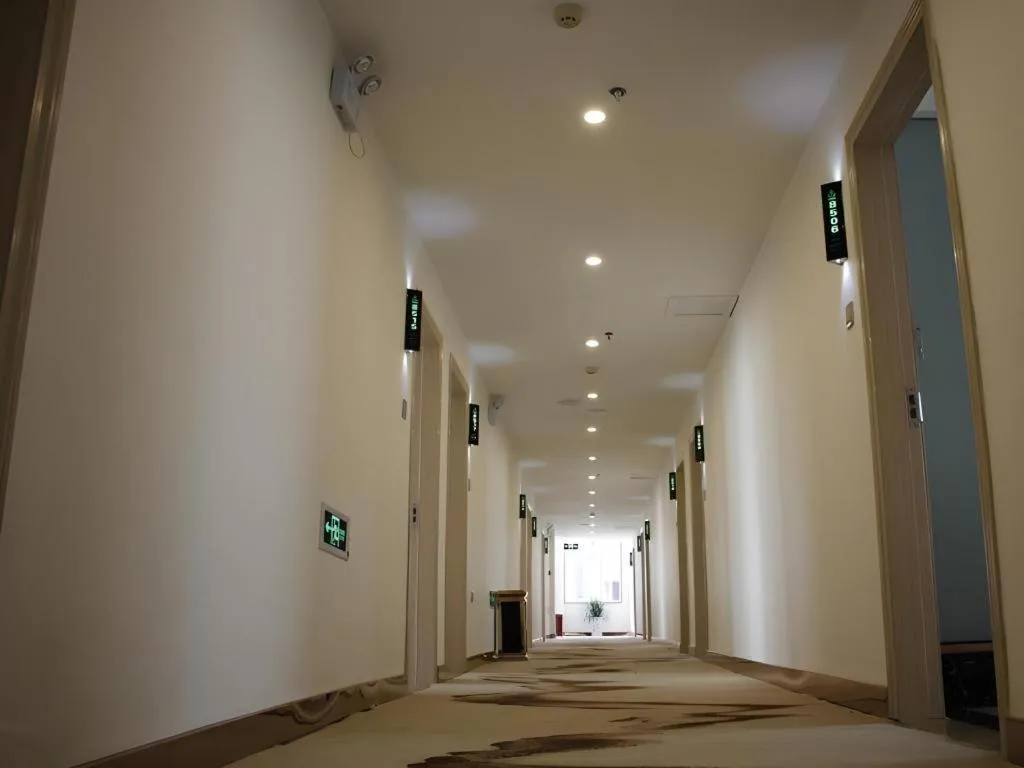 GreenTree Alliance Yichun Fengcheng Jianyi Avenue Hotel